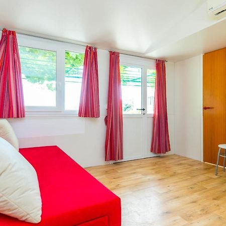 Holiday Home Garden Затон Экстерьер фото