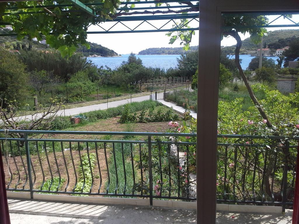Holiday Home Garden Затон Экстерьер фото