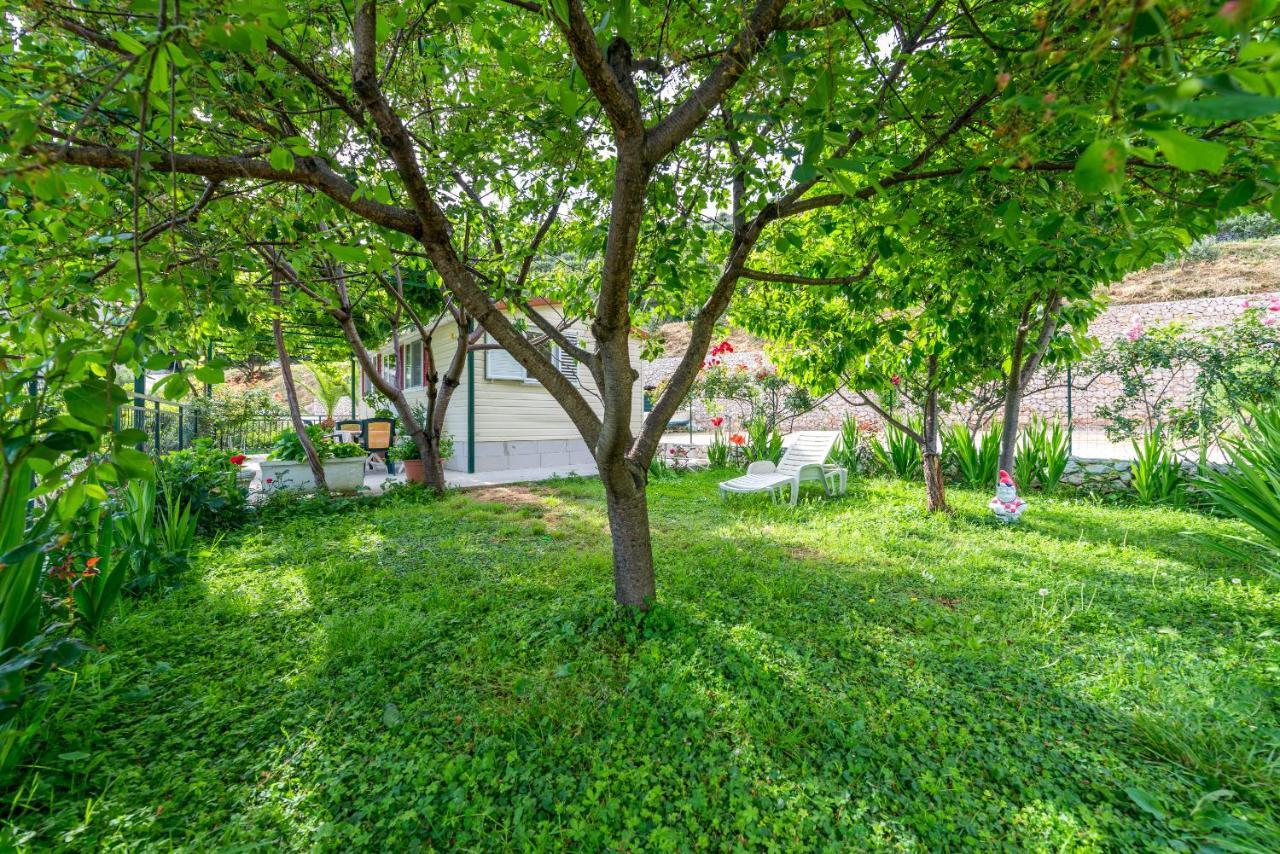 Holiday Home Garden Затон Экстерьер фото